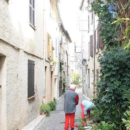 Vieille Antibes- Marche' Provencal Appartement