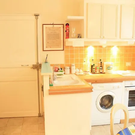 Appartement Vieille Antibes- Marche' Provencal *